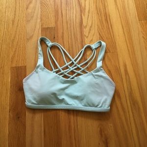 Lululemon free to be wild bra